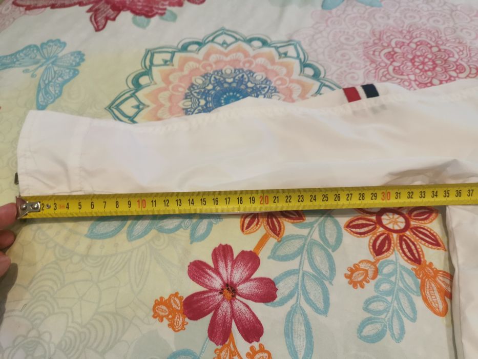 Лот две тънки якета за ръст 134 см