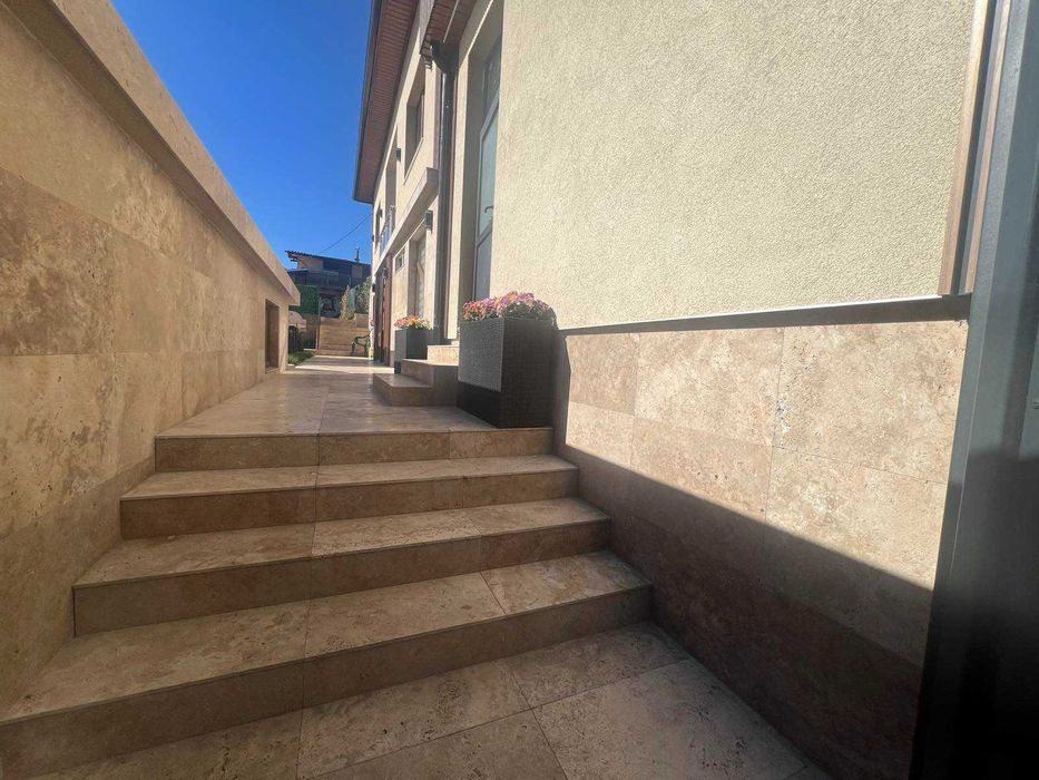 Промоция Травертин беж  плочи 1.2/61/40.6 - 19 Евро кв.м. с ДДС