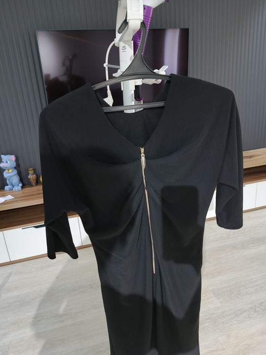 Платье черное с пояском