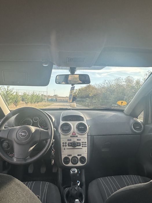 Opel corsa  2008