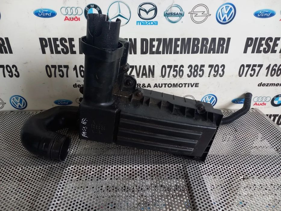 Carcasa Filtru Aer Vw Passat B7 1.6 Tdi An 2011-2012-2013-2014-2015 Motor 1.6 Tdi CAY - Dezmembrari