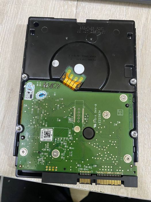 Western Digital RE4 2.0TB (WD2003FYYS) жесткий диск