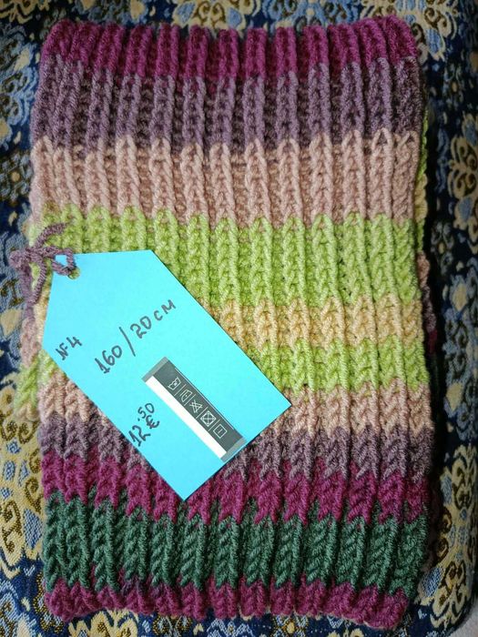 Ръчно изплетени шалове