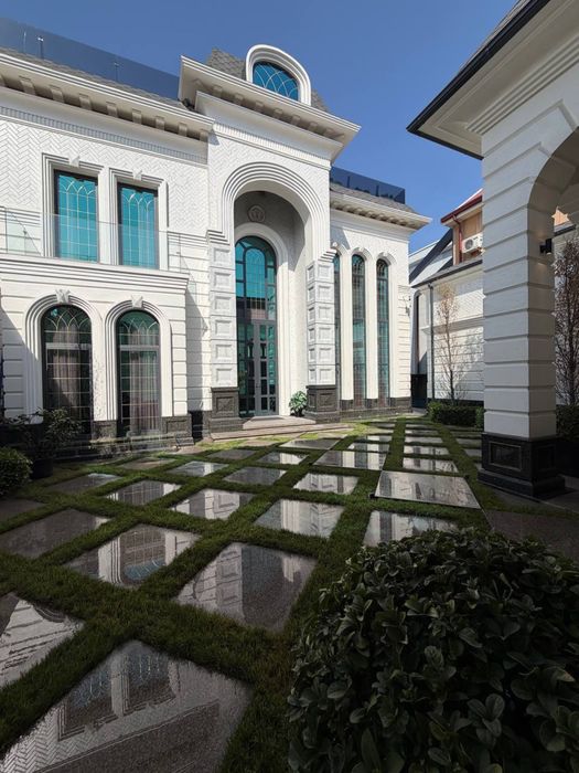 Продается Новый Евро Люкс Дом ЦЕНТР луначарский 1000м2