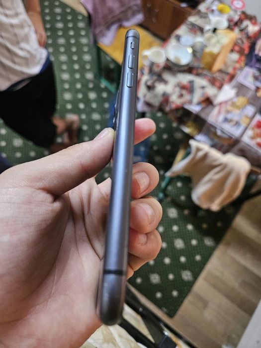 iPhone 11 yaxshi xolatda