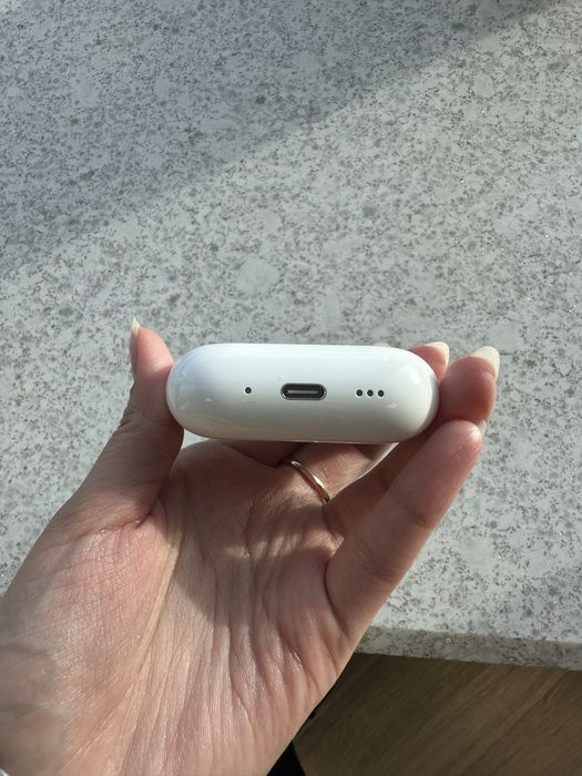 Продам air pods pro 3