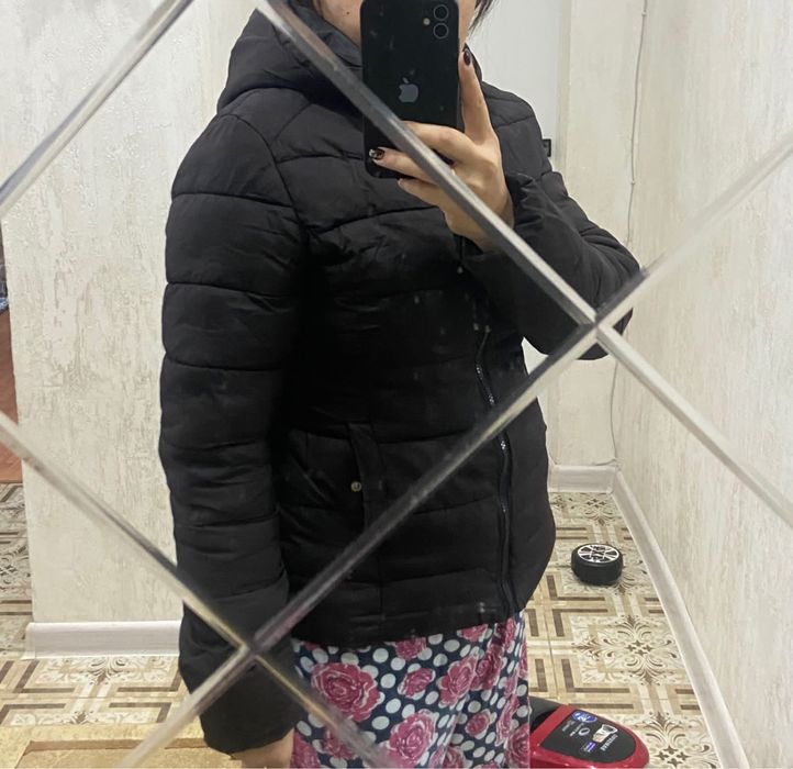 Женские куртки, жилетки