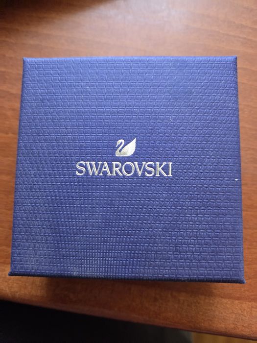 Обици SWAROVSKI нови с кутия