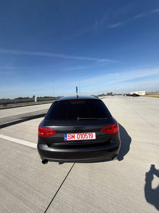 Audi A4  s line . Quattro