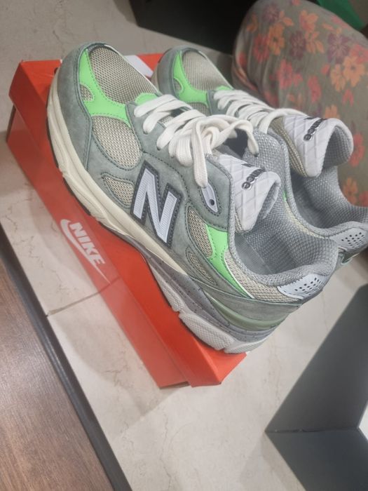 Продам кроссовки