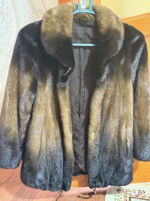 Продам шубу норковую