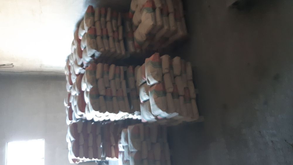 Цемент,Песок,отсев,балласт