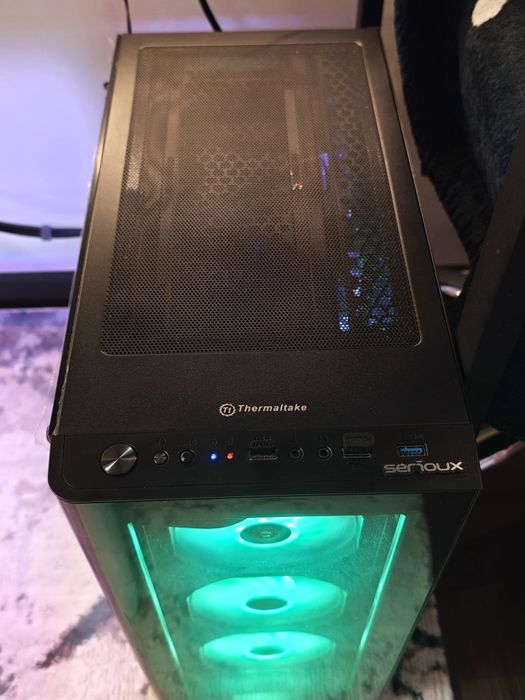 Desktop PC Gaming Serioux i7-14700KF, 32GB DDR5, 2TB SSD,RX7800XT 16GB