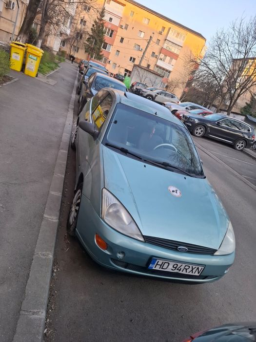 FORD Focus 1999 — imagine 3