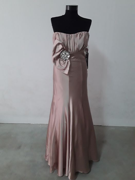 Rochie de seara elegantă