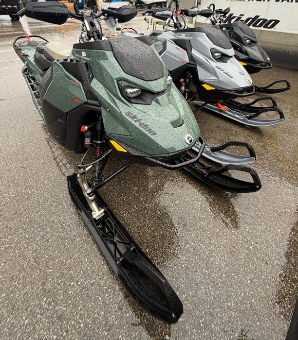 Снегоход Summit X Expert