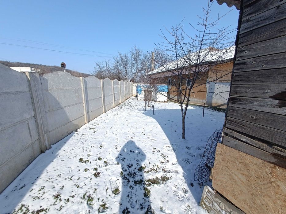 Casă bătrânească vânzare