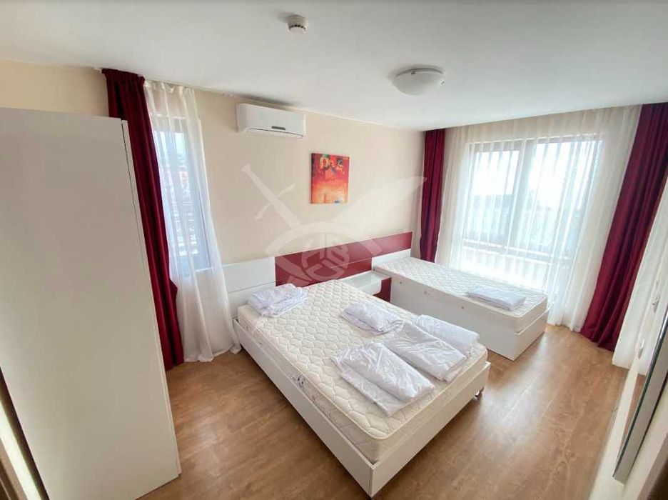 Продава се Тристаен апартамент в Свети Влас - 190 кв.м за 1427 €/кв.м - Снимка #4