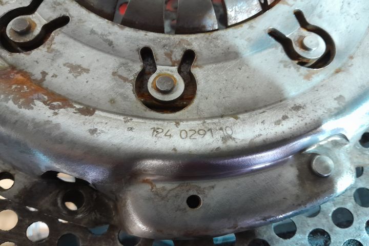 Kit ambreiaj 1.9DCI 124029110 324034410 Renault Trafic a 2-a generati