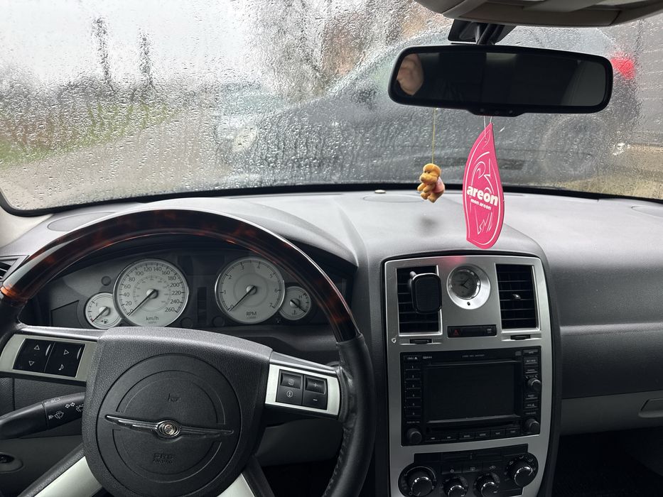 Vand sau schimb Chrysler 300c,an 2008