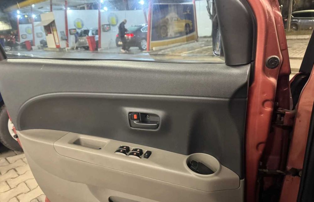 Daihatsu Sirion / Toyota Yaris 1.0 *GAS*