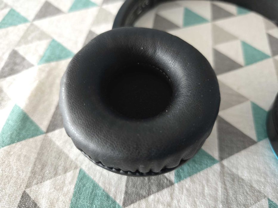 Vând căști JVC Bluetooth HA-S30BT