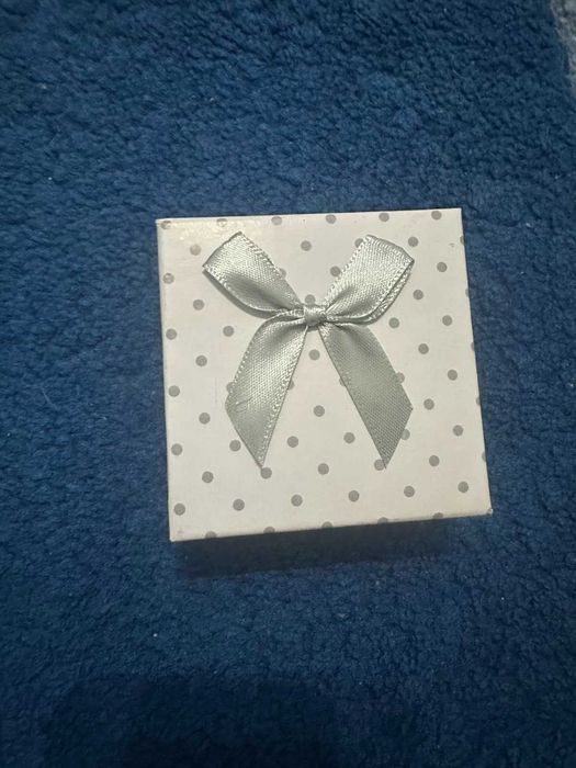 Комплект обеци и гердан