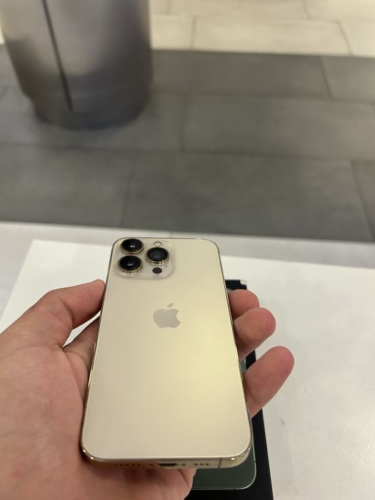 Продам 13 про память 1тб