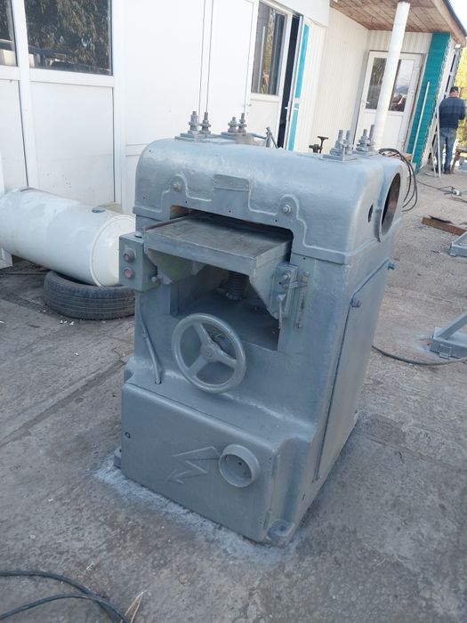 Деревообрабатывающее оборудование продам. Комплект или по отдельности