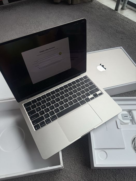 MacBook Air M4 13″ (2025), 16/256 GB