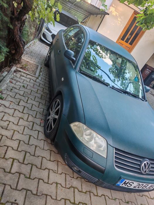 Vând Passat B5.5