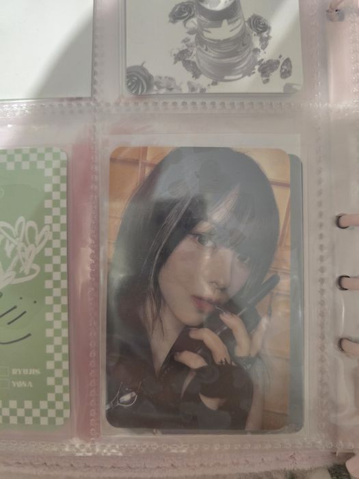 KPOP photocards itzy, aespa, ive