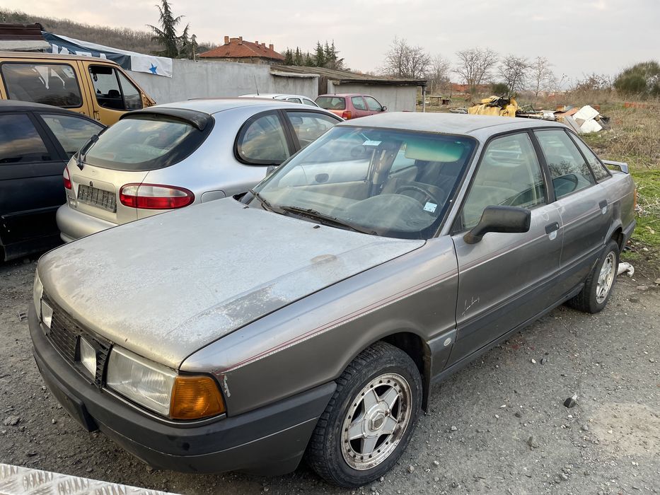 Audi 80 b3 1.8i 75кс 1987г На Части