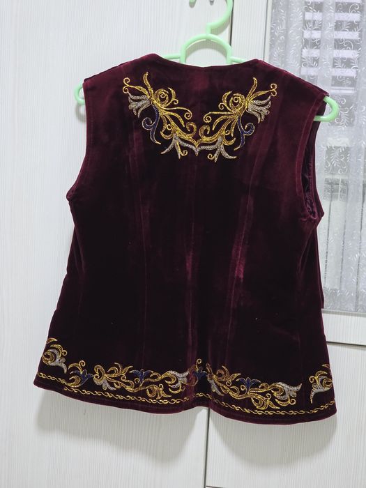 Қазақша жекеттер