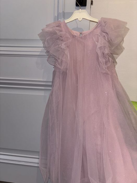 Платье для девочки , 5-7 лет . Размер 140