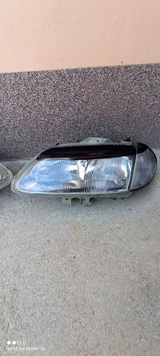 Два фара за Рено Лагуна 1