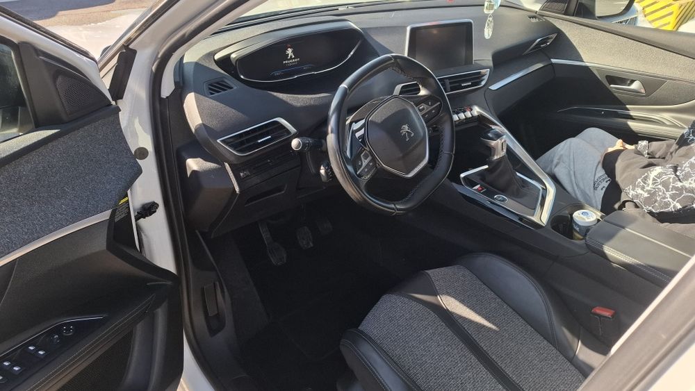 Peugeot 3008 1.2 Benzina 130 cp Preț fix.