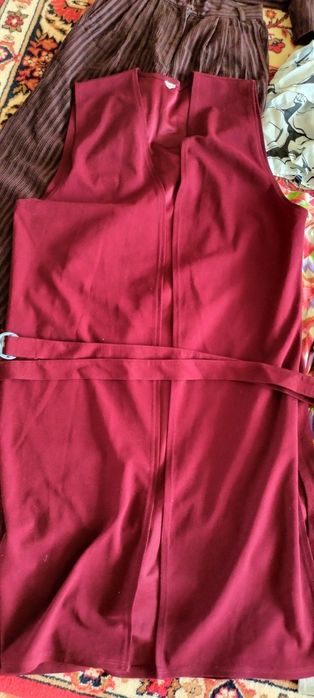 Женские вещи платья костюмы