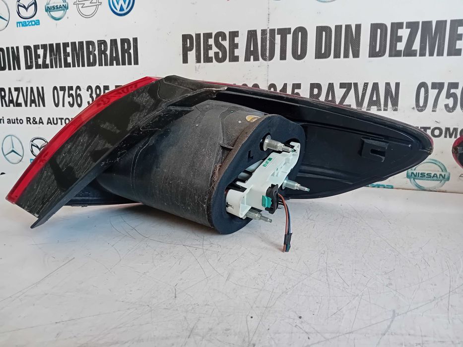 Stopuri Lampa Stop Tripla Stanga Dreapta Vw Passat CC An 2008-2013 Cod 3C8945095D 3C8945096D