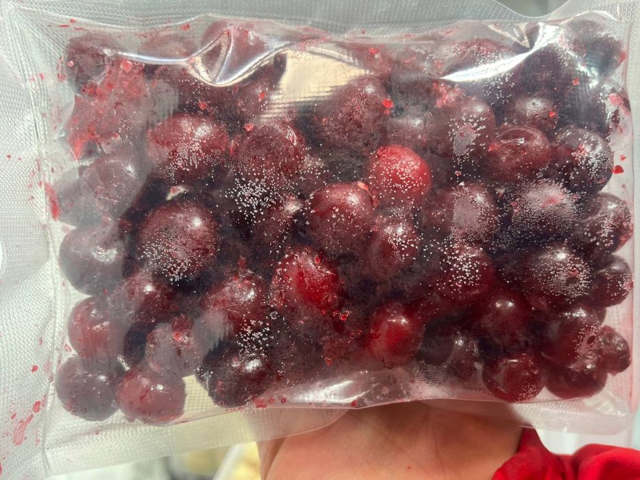 Вишня шпанка без косточек 1 кг 60.000 сум