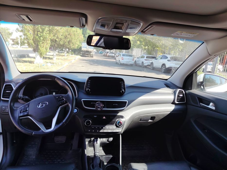 Huyundai tucson full 2020