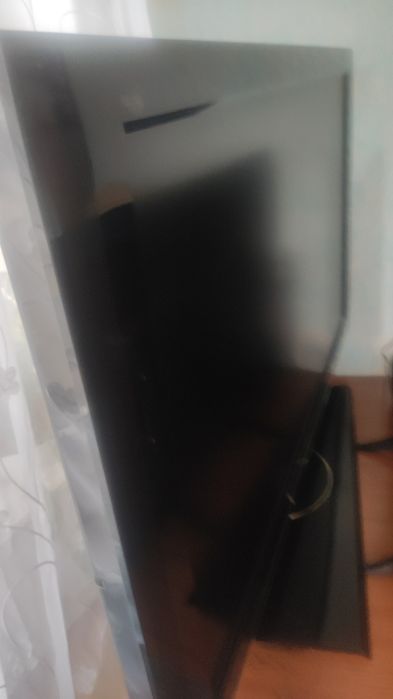 Телевизор LG  110 см