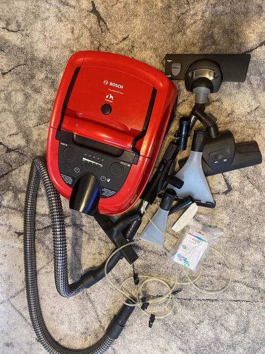 Aspirator cu spalare Bosch