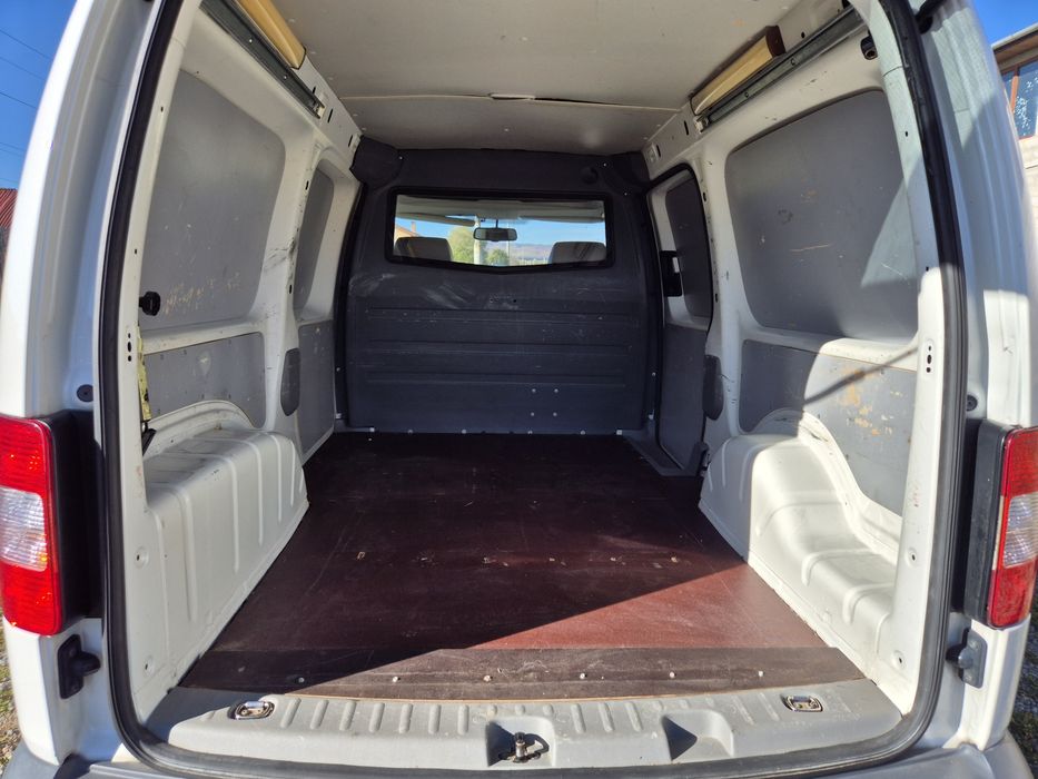Vând Volkswagen Caddy Maxi 1.9 TDI