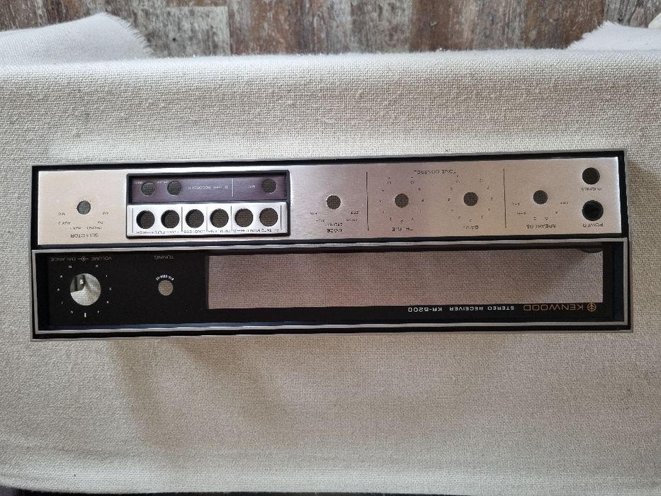 Panou frontal Kenwood KR 5200. Perfecta stare