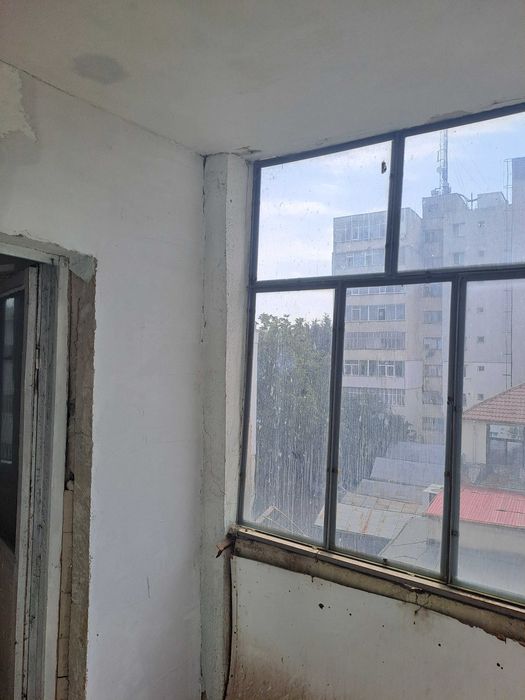 Vanzari imobiliare
