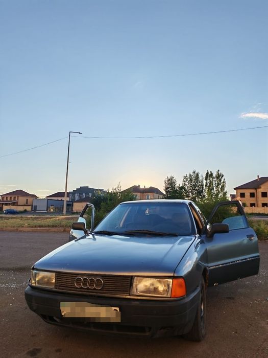 Продаётся автомобиль Audi 80 B3