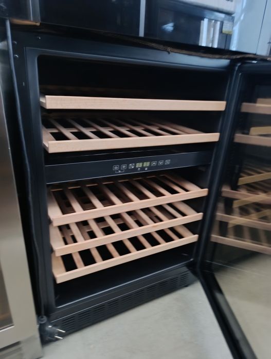 Нова!!! Витрина за вино WITT