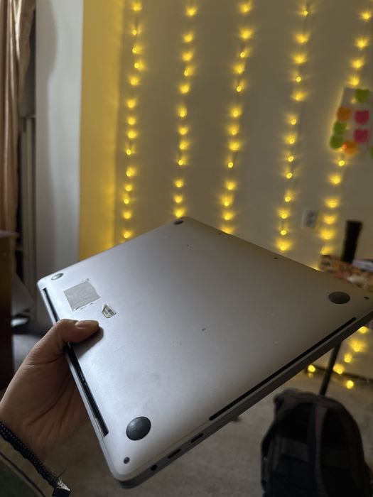 MacBook Pro 13” Touch Bar (4 Thunderbolt) — 512/16 GB RA