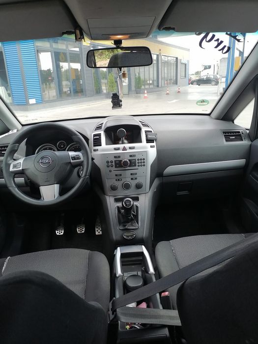 Opel Zafira b 1.9 150 cp